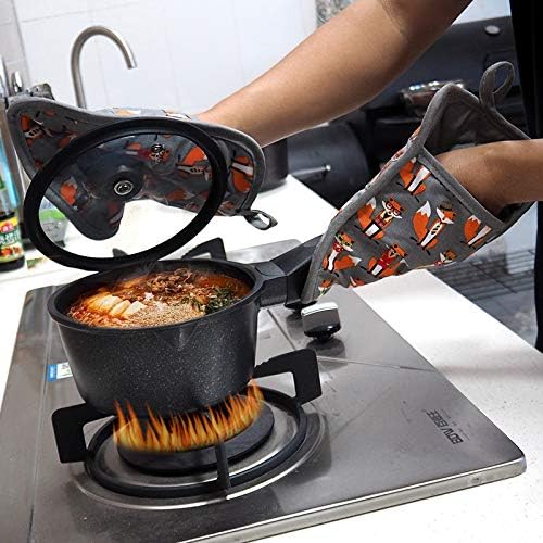 Pot Holders Set of 2 Heat Resistant 480 ℉ Non Slip Clear Silicone Printed Comfortable Cotton Lining Kitchen Women Men Cooking Baking Microwave Machine Washable (Fox, Gray Potholders)