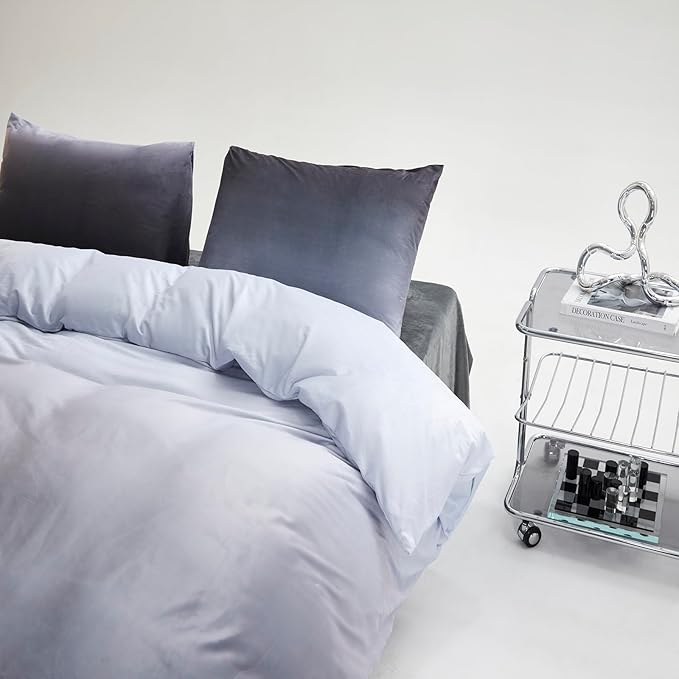 Wellboo Grey Gradient Comforter Sets Queen Silver Grey Velvet Bedding Comforters Modern Plain White and Dark Grey Flannel Quilts Farmhouse Abstract Art Gray Comforters Micromink Sherpa Fuzzy Plush Bed