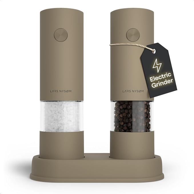 LARS NYSØM Electric Salt and Pepper Grinder Set I Automatic Salt and Pepper Mills with Adjustable Ceramic Grinder I AAA-Battery Operated Electric Spice Mill Set (Taupe Brown)