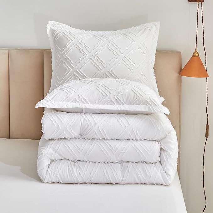 7 Pieces Tufted Bed in a Bag Queen Comforter Set with Sheets White, Soft and Embroidery Shabby Chic Boho Bohemian, Luxury Solid Color with Diamond Pattern, Jacquard Tufts Bedding Set for All Season