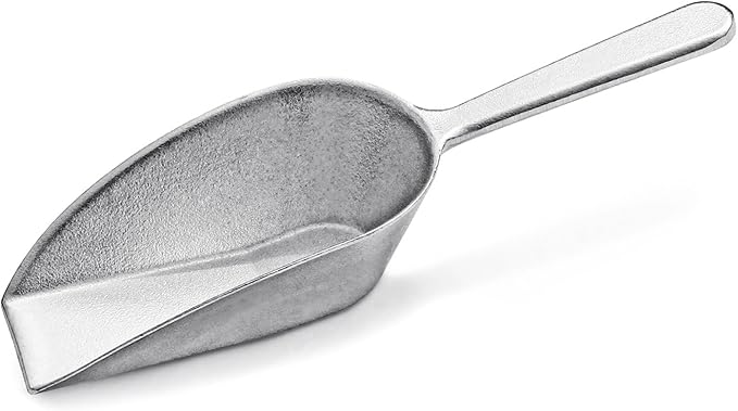 New Star Foodservice 34660 One-Piece Cast Aluminum Flat Bottom Bar Ice Flour Utility Scoop, 4-Ounce, SIlver