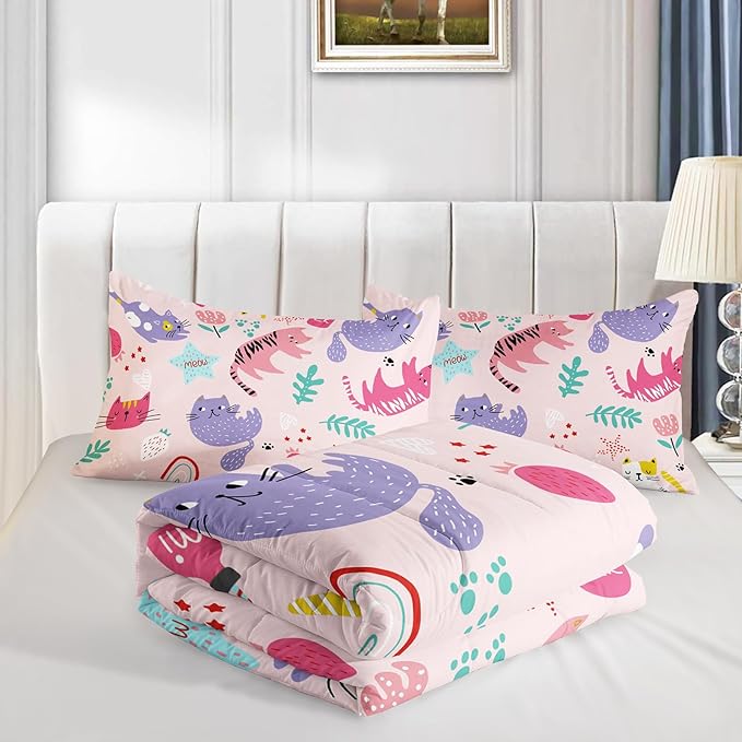 Kawaii Cats Comforter Queen Size,Pink Cats Kids Comforter Set,3Pcs Bedding Set Printed Comforter with 2 Pillowcases,Down Alternative,Soft and Lightweight,for All Seasons