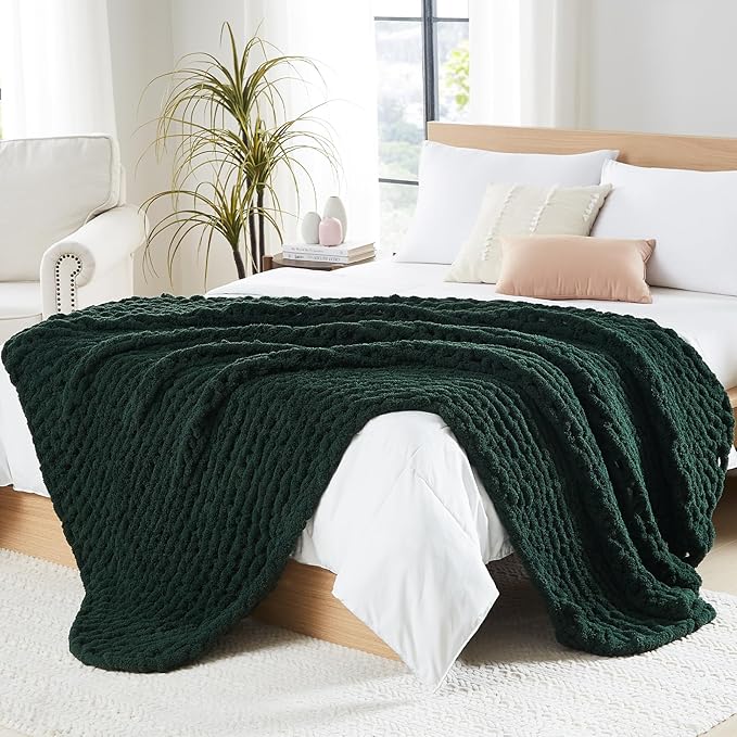 L'AGRATY Chunky Knit Blanket Throw: 72''x84'' Chenille Chunky Knitted Throw Blanket for Bed Couch - Handmade Thick Big Cable Knit Blanket - Large Chunky Crochet Rope Blanket for Home Decor(Green)