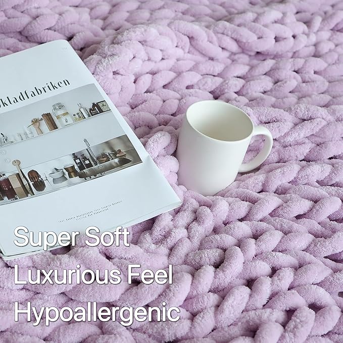 Maetoow Chenille Chunky Knit Blanket Throw (30×40 Inch, Handmade Warm & Cozy Blanket Couch, Bed, Home Decor, Soft Breathable Fleece Banket, Christmas Thick and Giant Yarn Throws, Purple