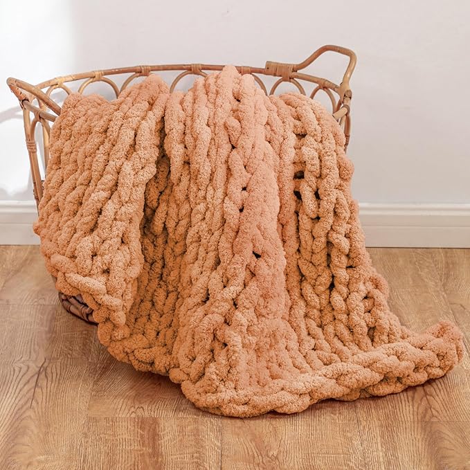 WESHIONGOO Chunky Knit Blanket Throw Knitted Throw Blankets for Couch Bed Fluffy Soft Blanket with Jumbo Chenille Yarn Thick 100% Handmade(40"*40")