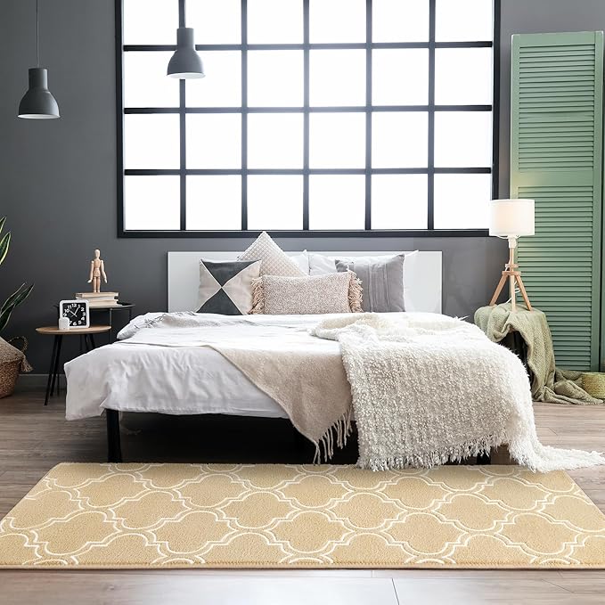 Chicrug Shag Geometric 2x6 Runner Rug for Bedroom, Modern Memory Foam Indoor Hallway Runner Carpet, Fluffy Rug for Living Room Bedside Room Decor for Family, Beige/White