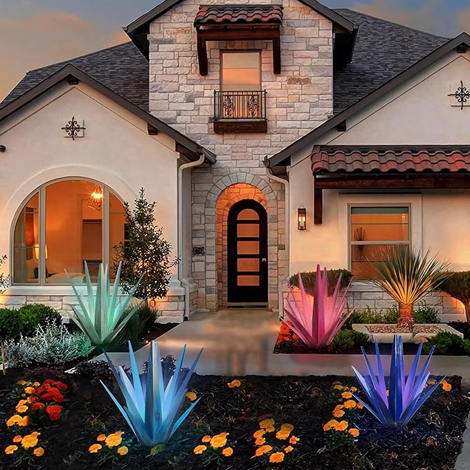 Large Tequila Rustic Sculpture, Rustic Metal Agave Plants for Outdoor Patio Yard, Home Decor Hand Painted Metal Agave Garden Yard Statue, Outdoor Lawn Ornaments (Rose Red - L (W/Solar Light))
