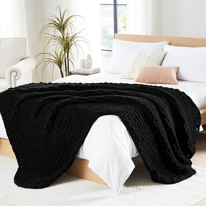 L'AGRATY Chunky Knit Blanket Throw: Soft Chenille Yarn Throw Blanket 50x60 - Handmade Thick Cable Crochet Blanket - Large Chunky Rope Throw Blanket for Couch Sofa Bed Home Decor(Black)