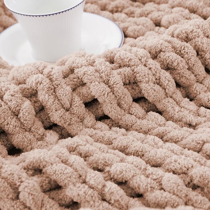 Battilo Chunky Knit Throw Blanket, Soft and Thick Chenille Throw Blanket, 50"x60" Handmade Cable Knit Crochet Blanket, Large Rope Knot Throw Blankets for Couch Sofa Bed Home Decor, Pink