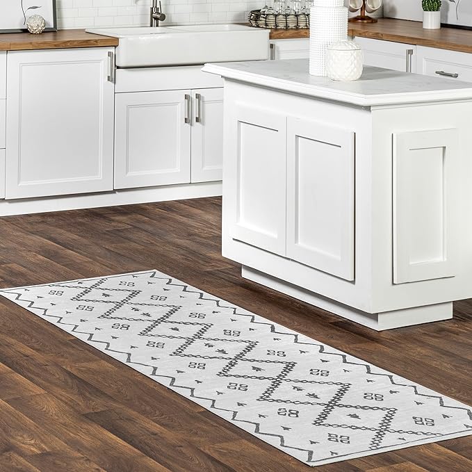 nuLOOM Celesta Bohemian Trellis Machine Washable Ultra Thin Runner Rug, 2' 6" x 8', Ivory