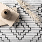 nuLOOM Bonny Diamond Striped Machine Washable Ultra Thin Area Rug, 4' x 6', Ivory